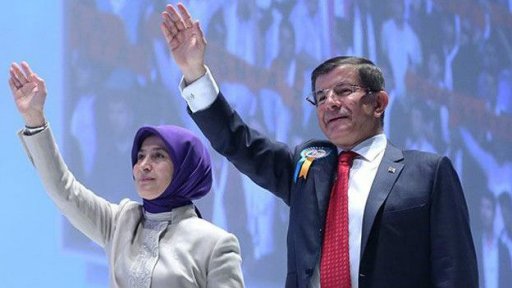 AKP Kongresi: Ahmet Davutoğlu yeniden genel başkan