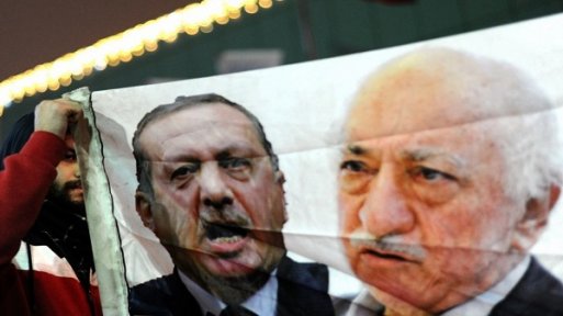 Washington Post: Türkiye Gülen'in iadesi için 85 kutu belge yolladı