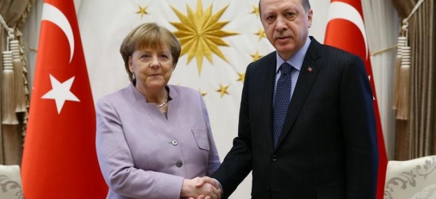 Merkel: Provokasyon yarışına girmeyeceğim
