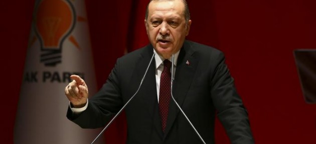 Erdoğan: Dolar ve altınlarınızı TL'ye çevirin