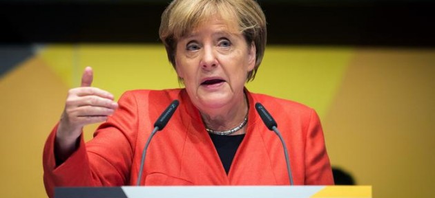 Solingen'deki ırkçı katliamın anmasına Merkel de katılacak