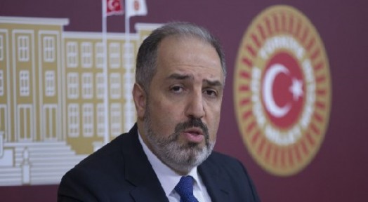 AKP İstanbul Milletvekili Mustafa Yeneroğlu istifa etti