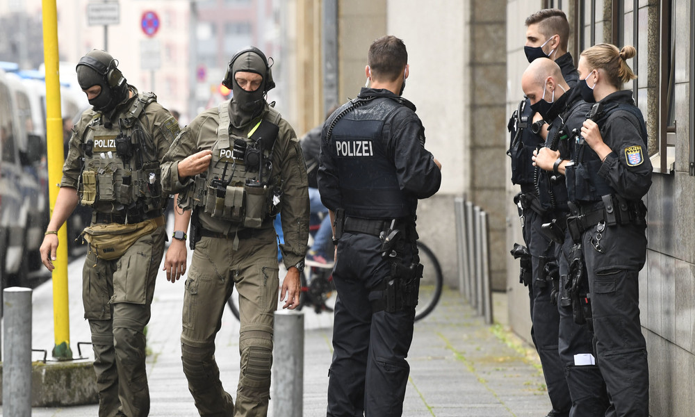 Almanya'da skandal: Polis bilgi veriyor, NSU tehdit ediyor