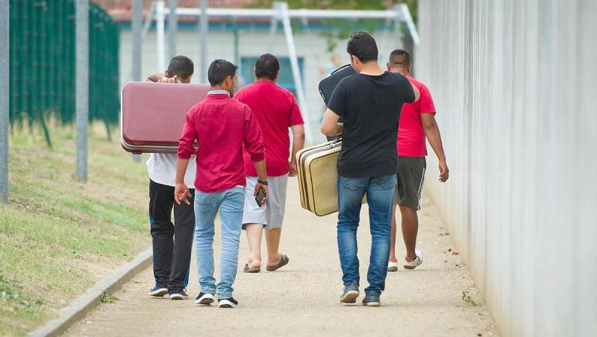 AB'den ülkesine dönen her sığınmacıya 2 bin euro