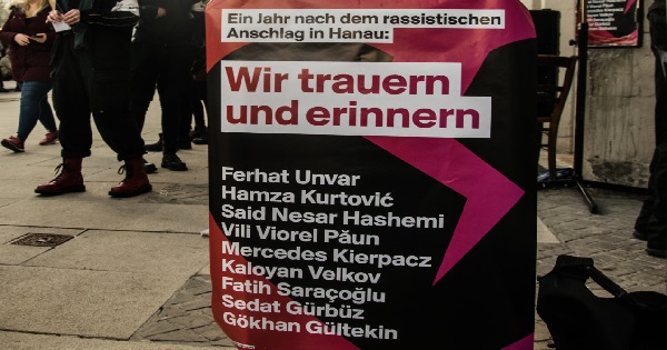 Hanau kurbanlarının aileleri: "Neden çocuğum öldü?"