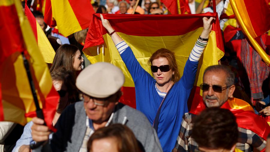 İspanya'da tutuklu 9 Katalan siyasetçiye şartlı af çıktı