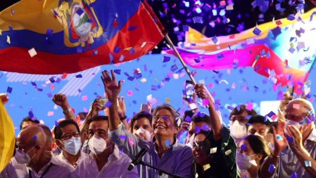Peru seçimlerinde sosyalist aday Pedro Castillo kazandı