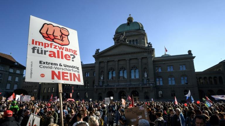 İsviçre: Halk, Covid-19 önlemlerine yüzde 60 destek verdi