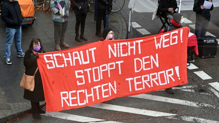 Almanya'da NSU davası kapandı: Cinayet zanlısına beraat