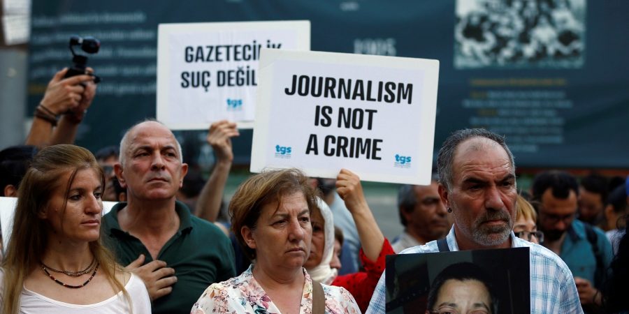 Çalışan Gazeteciler Günü: Basın susarsa Türkiye susar!