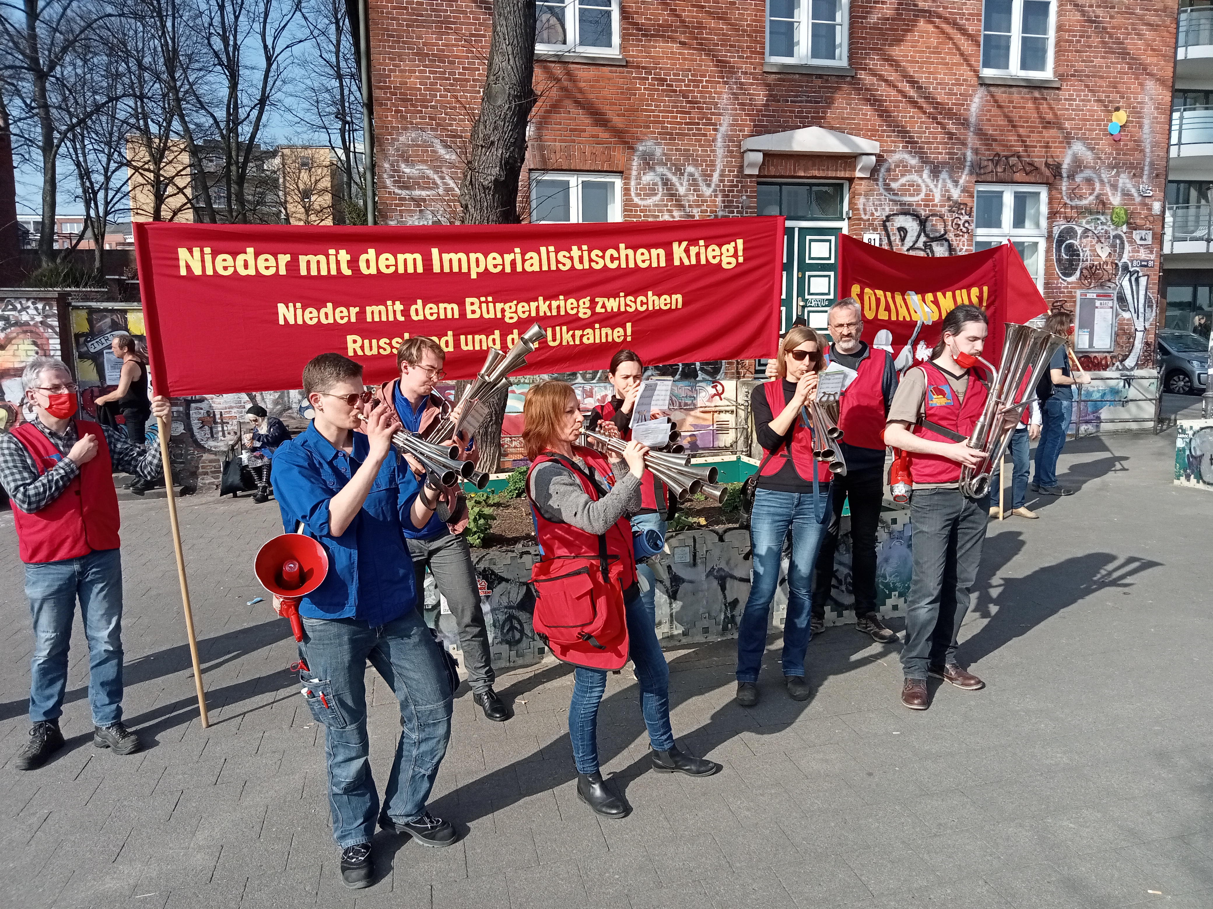 Almanya'da 'Emperyalist Savaşlara Hayır' yürüyüşleri