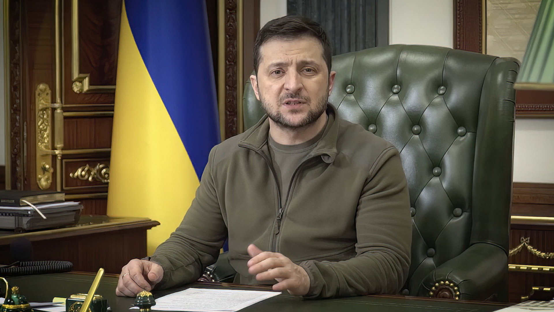 Ukrayna'da muhalif partilerin faaliyetleri askıya alındı