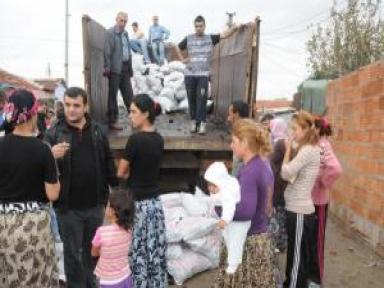 Çorlu Belediyesi'nden Dar Gelirli Vatandaşlara Kömür Yardımı
