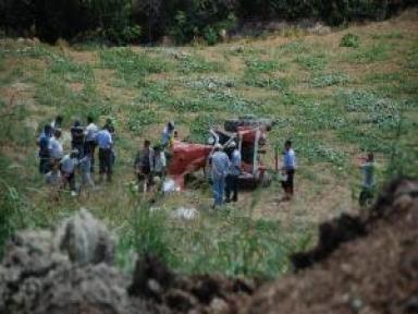 Devrilen Traktörün Altında Kalan Çiftçi Öldü