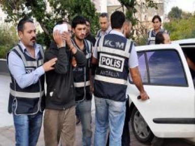 Antalya'da Sahte Para Veuyuşturucu Operasyonu; 4 Gözaltı