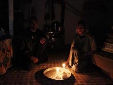 Patlatılan Dinamit Köyü Elektriksiz Bıraktı