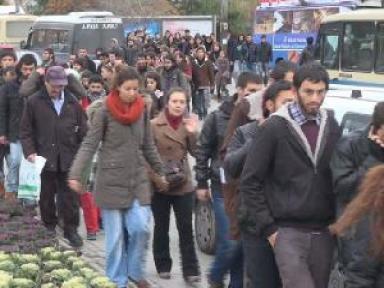 Odtü'de Ağır Yaralanan Öğrenciyi Arkadaşları Yalnız Bırakmadı