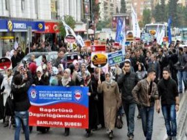 Şanlıurfa'da 'başörtüsüne Özgürlük' Yürüyüşü