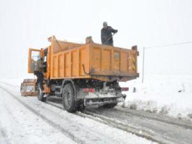Siverek'te Kar 120 Köy Yolunu Ulaşıma Kapattı, Öğrenciler Mahsur Kaldı