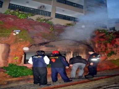 Fethiye'deki Otel Yangını Paniğe Yol Açtı